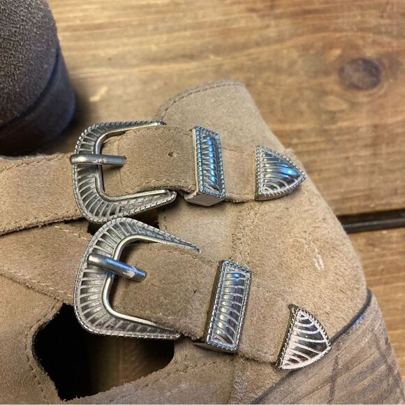 Frye Ray Western Booties Shootie Ankle Boots Size 6 Tan Leather Silver Buckles - Picture 10 of 13